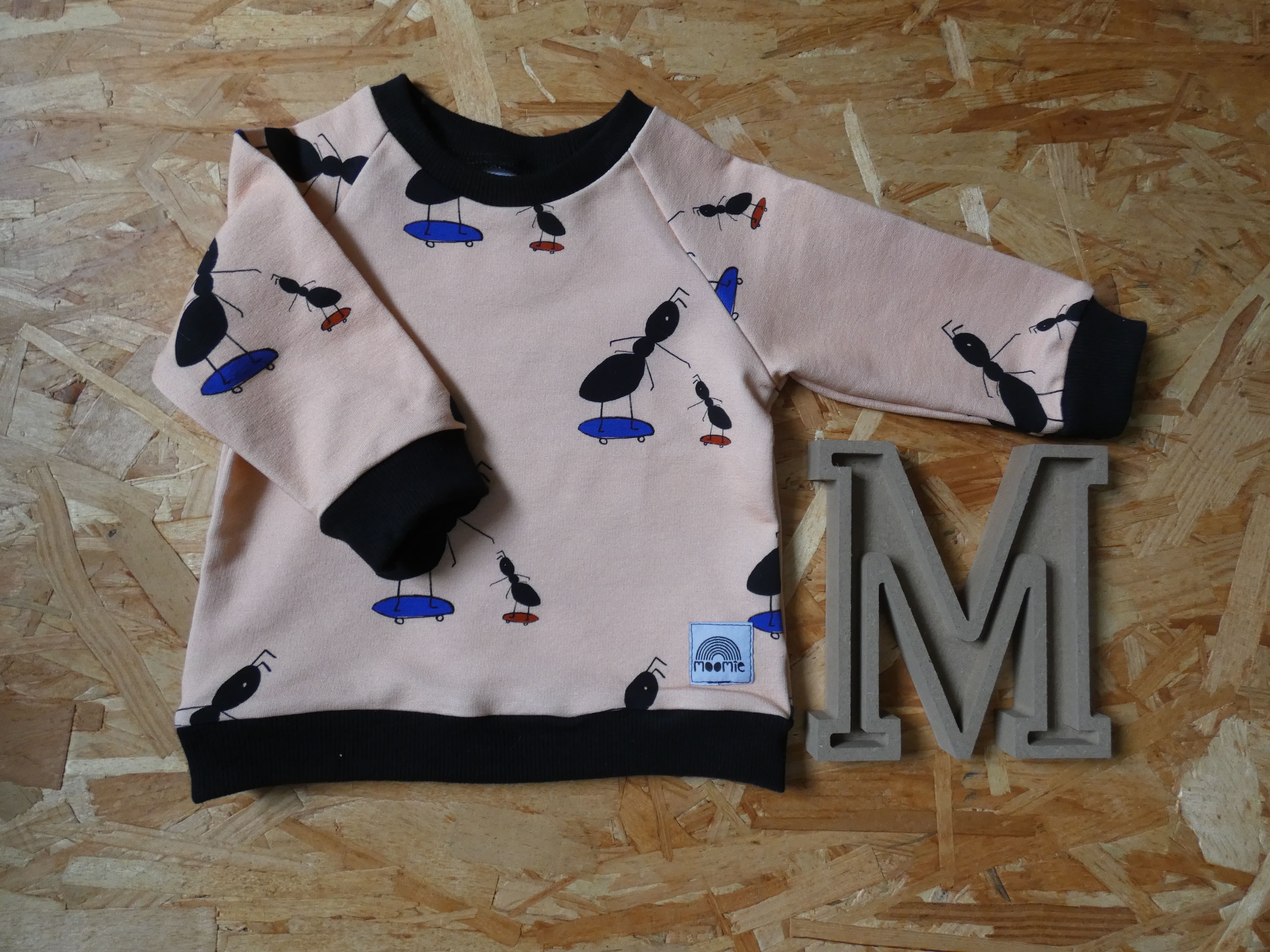 Sweat Fourmis fond rose - Moomie