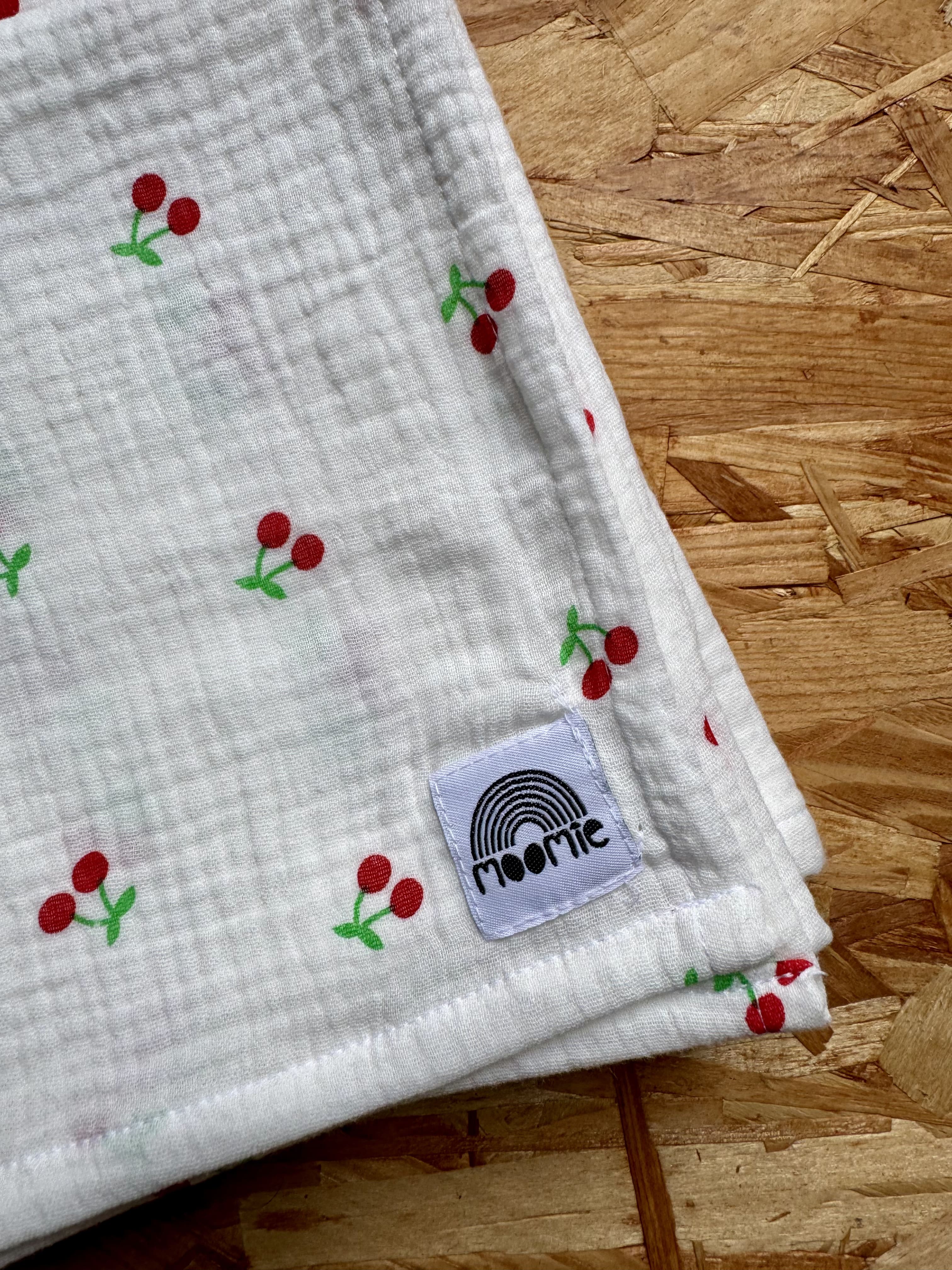 Lange Cherry - Moomie – Image 3