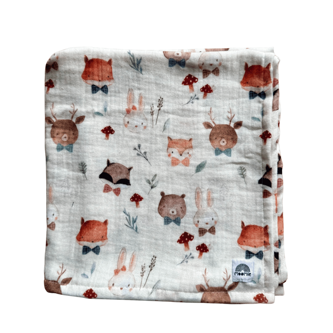 Lange bébé coton fond crème avec imprimé animaux de la forêt Moomie