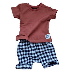 Short bébé vichy noir et blanc cassé en double gaze de coton, léger et respirant, fabrication française