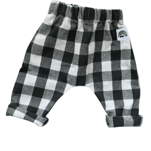 Pantalon bébé à carreaux kaki et écru en toile de coton avec taille élastiquée et revers ajustables