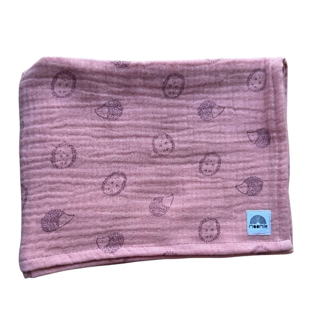 Lange bébé hérisson rose en gaze de coton 60 x 60 cm Moomie