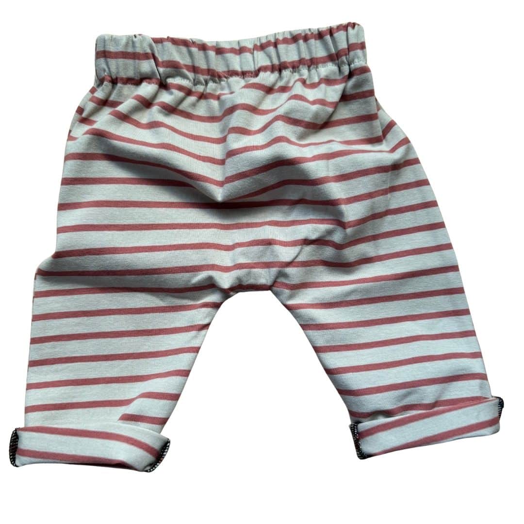 Pantalon bébé rayé crème et terracotta de la collection Copenhague